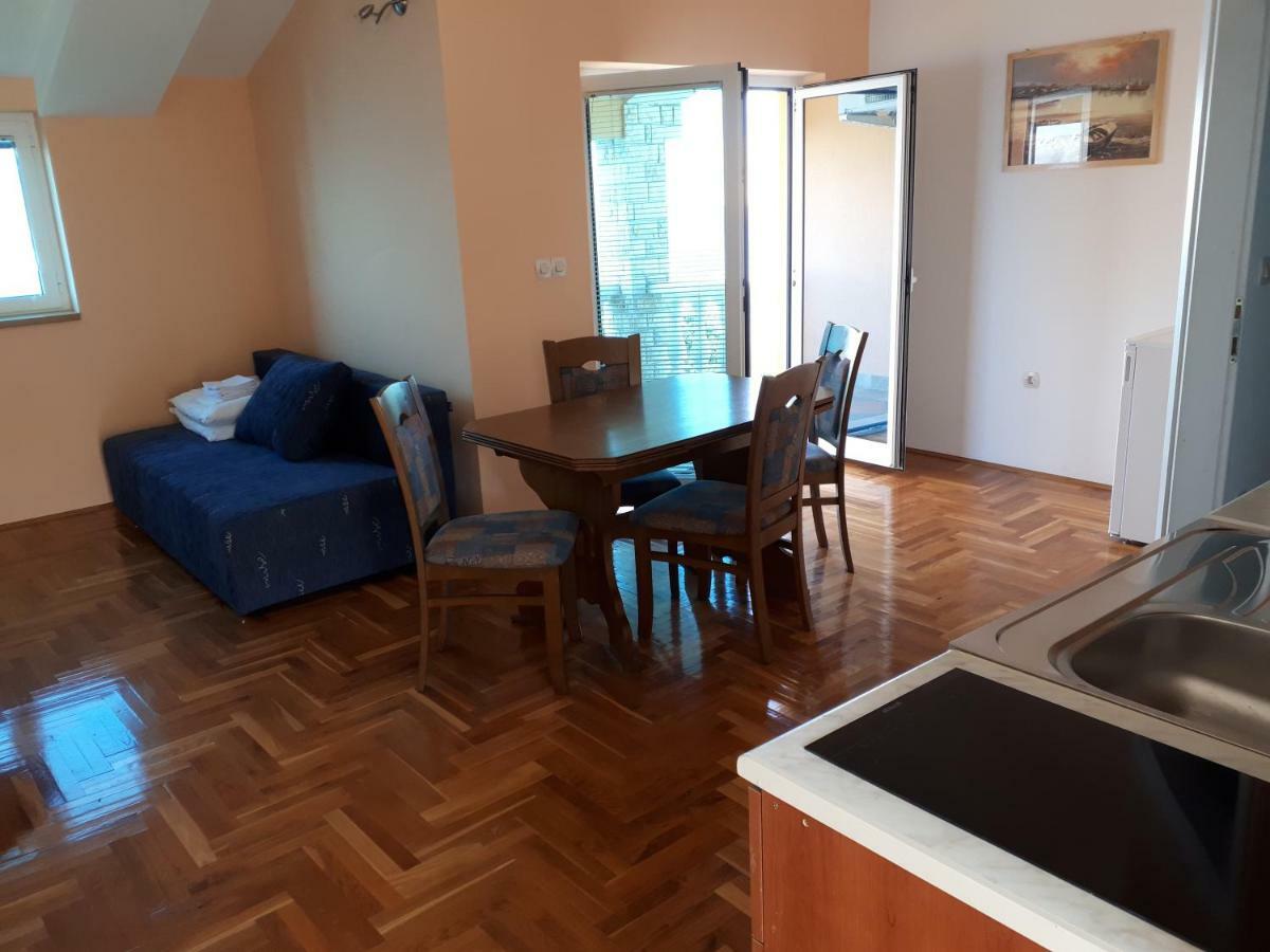 Apartments Horvat On Island Pag Vlašići Exterior foto